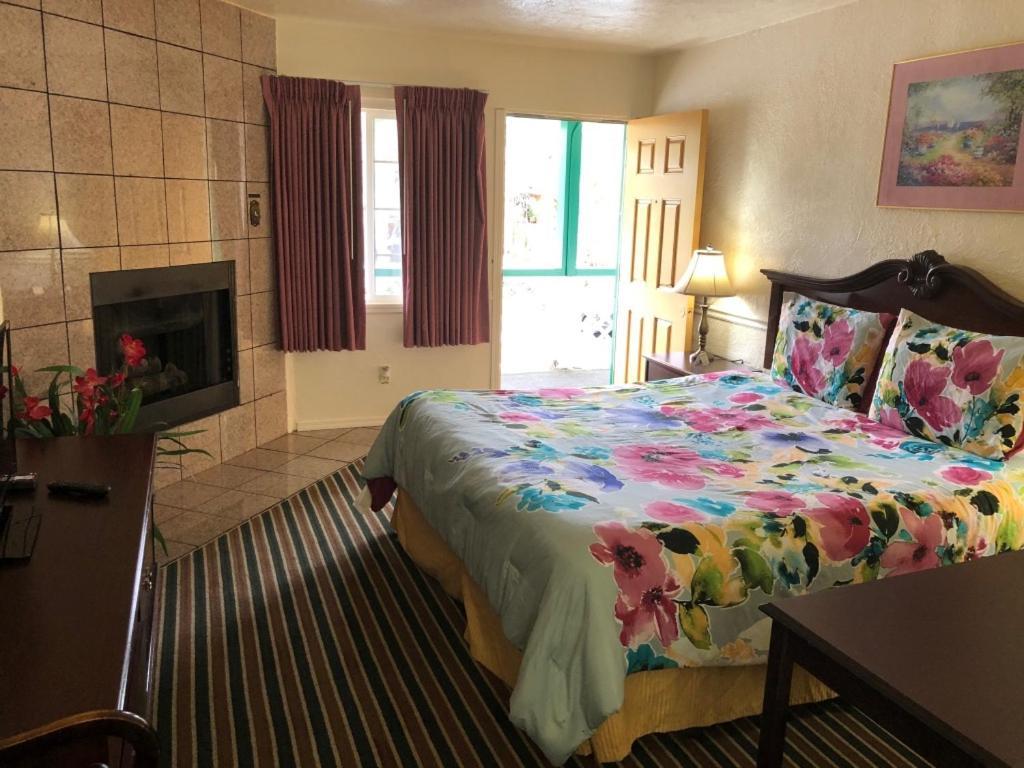 King Room Fireplace