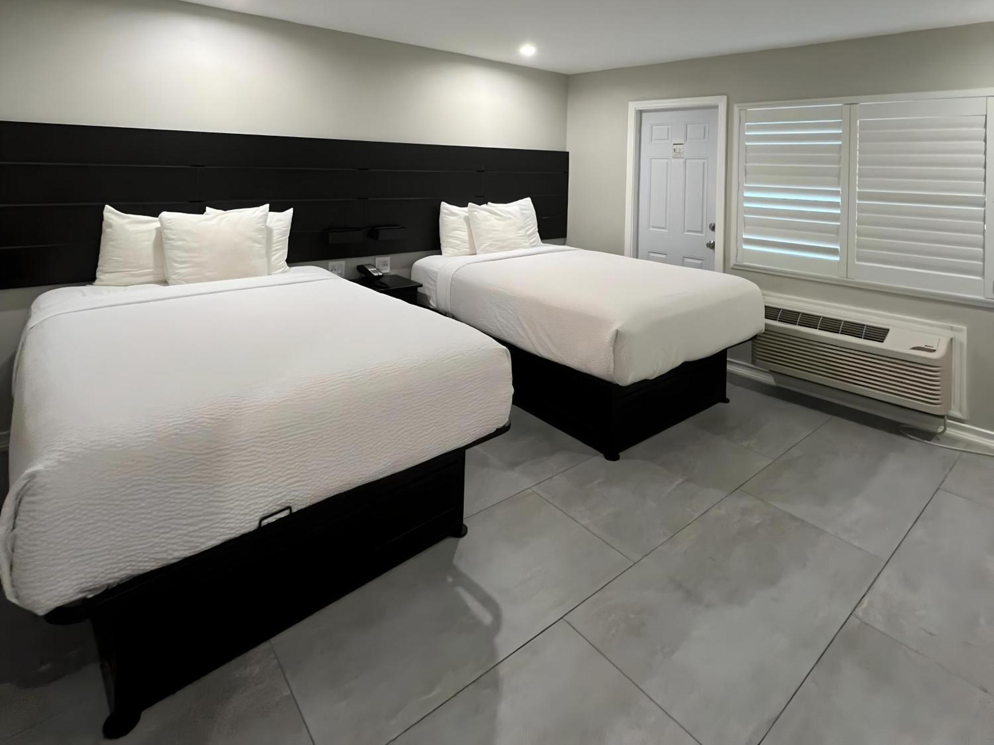 Deluxe Room with Two Queen Beds