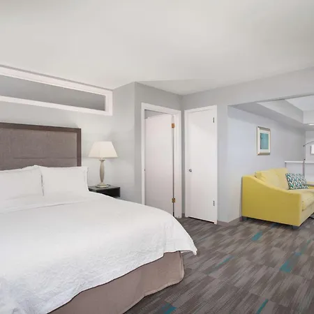 Hampton Inn Monterey-3